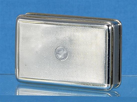 A George III silver snuff box, by William Eley II, Length 85mm. Weight: 4.1oz/130grms